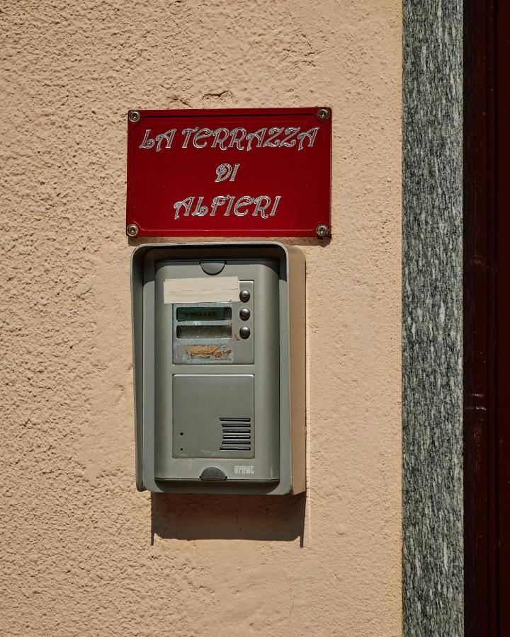 Terrazza Di Alfieri - Con Terrazza Privata Nel Centro Di Apartment Asti